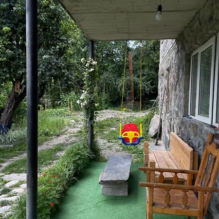 Mamuka Chartolani Guesthouse Mestia Eksteriør billede