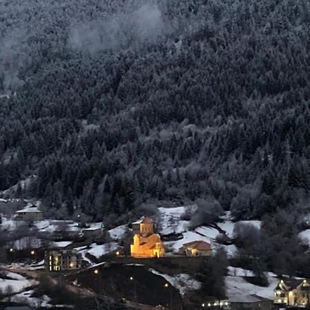 Mamuka Chartolani Guesthouse Mestia Eksteriør billede